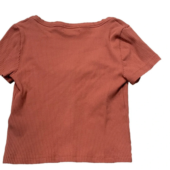 052-Urban outfitters top - Picture 3 of 3